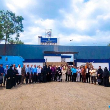 أعضاء عمومية الانتقالي يواصلون وقفاتهم الاحتجاجية للأسبوع الثاني أعضاء عمومية الانتقالي يواصلون وقفاتهم الاحتجاجية للأسبوع الثاني