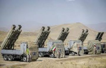 الجيش الإيراني يعلن استهداف مركزين عسكري واستخباراتي في إسرائيل