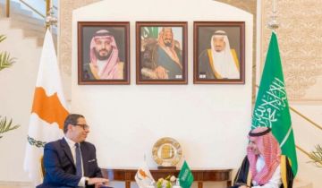 وزير الخارجية السعودي يستقبل نظيره القبرصي في الرياض