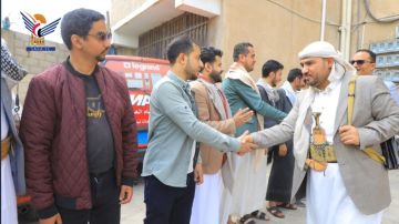 أبو نشطان يطلع على الانضباط الوظيفي بديوان هيئة الزكاة ومكتبي الأمانة ومحافظة صنعاء