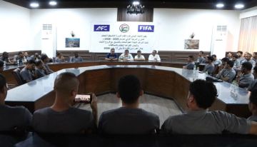 افتتاح الدورة التنشيطية للحكام في تجمع عدن