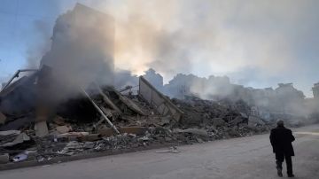 تصريحات إيرانية أمريكية إسرائيلية متزامنة عن جهود إنهاء الحرب تصريحات إيرانية أمريكية إسرائيلية متزامنة عن جهود إنهاء الحرب