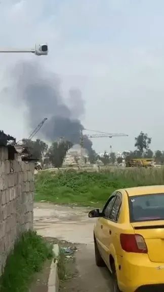 غارات عنيفة على معسكرات الحشد الشعبي في العراق.. واستهداف مقر رئيسها والكشف عن مصيره (فيديو)