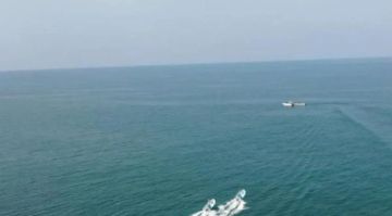 تهديدات حوثية للملاحة في البحر الأحمر تثير مخاوف دولية وسط تصاعد التوتر بين واشنطن وطهران