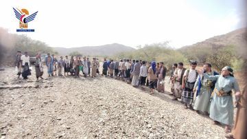 حجة.. قافلة من أبناء بني الحارث بأفلح الشام للمرابطين في الجبهات حجة.. قافلة من أبناء بني الحارث بأفلح الشام للمرابطين في الجبهات