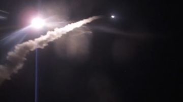 الجيش الإيراني: استهداف مراكز الأمن ومقرات الشرطة للكيان الصهيوني بالطائرات المسيرة الجيش الإيراني: استهداف مراكز الأمن ومقرات الشرطة للكيان الصهيوني بالطائرات المسيرة