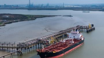 تقرير أممي يسلط الضوء على تداعيات العدوان على إيران وتأثير إغلاق مضيق هرمز على التجارة العالمية تقرير أممي يسلط الضوء على تداعيات العدوان على إيران وتأثير إغلاق مضيق هرمز على التجارة العالمية