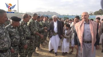 محافظ إب يتفقد أحوال الجرحى والمرضى ومنتسبي الأجهزة الأمنية محافظ إب يتفقد أحوال الجرحى والمرضى ومنتسبي الأجهزة الأمنية