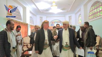 إب.. مناقشة سبل تعزيز الجهود لتنفيذ مبادرة طريق عزلة المفتاح بمديرية الشعر