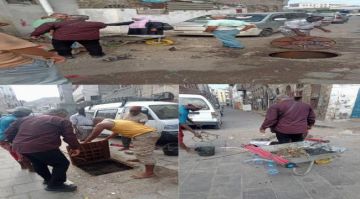 لمواجهة المنخفض الجوي.. تنظيف شامل لمناهل وممرات تصريف الأمطار في التواهي