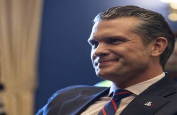 وزير الحرب الأمريكي: سنواصل إجراء المفاوضات مع إيران بـالقنابل