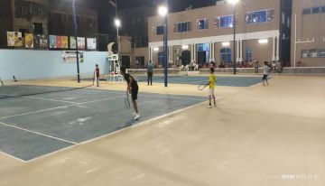 برعاية محافظ العاصمة عدن عبدالرحمن شيخ ودعم مدير عام مديرية صيرة د. محمود بن جرادي وبتنظيم اتحاد عدن للتنس... إنطلاق منافسات بطولة مديرية صيرة الرابعة للتنس الأرضي الزوجية لفئة الناشئين والشباب
