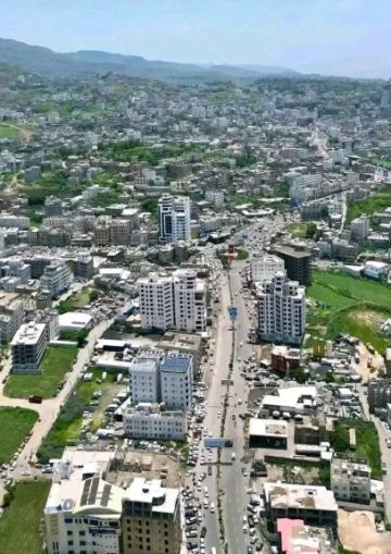 مسلحون يلقون قنبلة على منزل شيخ قبلي في إب وانفجار عنيف يهز المدينة