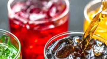 السكر والمشروبات الغازية: هل تزيد من توترك وقلقك فعلا؟