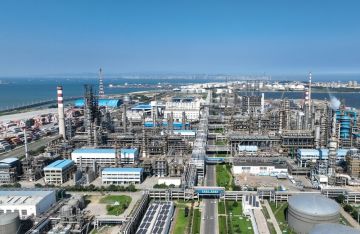 الصين تشارف على اللجوء لاحتياطها النفطي الاستراتيجي