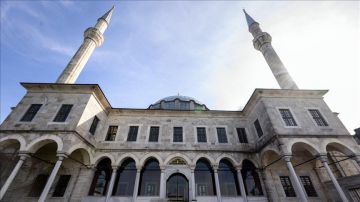 جامع (بكلربكي).. تحفة عثمانية تعانق البوسفور في إسطنبول