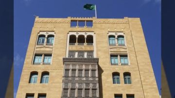 السفارة السعودية في لبنان تدعو مواطنيها للمغادرة فورا