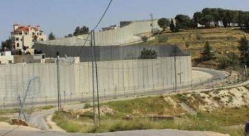 إصابة شاب في القدس وطفل في نابلس ومستوطنون يهاجمون قرية برقا شرق رام الله إصابة شاب في القدس وطفل في نابلس ومستوطنون يهاجمون قرية برقا شرق رام الله