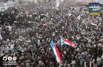 القيادة والشعب.. قصة تلاحم استثنائي لصناعة مستقبل الجنوب العربي القيادة والشعب.. قصة تلاحم استثنائي لصناعة مستقبل الجنوب العربي