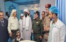 وكيل محافظة شبوة وقائد محور عتق ومدير عام الشرطة يقومون بزيارة عيدية للمرضى بمستشفى الهيئة