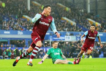 وست هام يقتنص فوزًا ثمينًا أمام إيفرتون ويعزز آمال البقاء