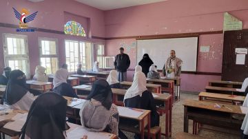 وكيل وزارة التربية يتفقد سير اختبارات الثانوية العامة بأمانة العاصمة وكيل وزارة التربية يتفقد سير اختبارات الثانوية العامة بأمانة العاصمة