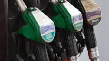 اجتماع طارئ للحكومة الإيرلندية لبحث تدابير احتواء ارتفاع أسعار المحروقات