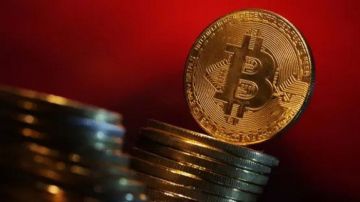 استراتيجي تقتنص صدارة مالكي البيتكوين عالميا