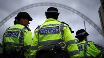 الشرطة البريطانية تقبض على شخص له صلة بهجمات ضد منشآت يهودية