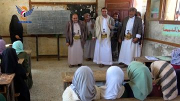 تفقد الدورات الصيفية في مديرية خمر بعمران