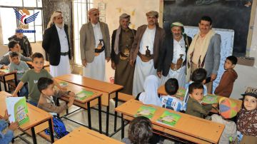 تفقد الدورات الصيفية والاختبارات في مديريتي صعفان ومناخة