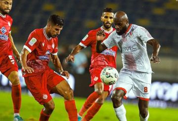 الفتح الرباطي ينتزع فوزًا مثيرًا من الوداد المغربي