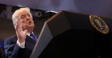 ترامب: البحرية الإيرانية اختفت جراء ضرباتنا