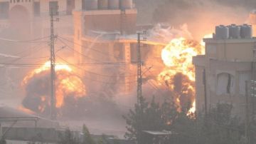 ضربات إسرائيلية تستهدف 20 موقعا لحزب الله بلبنان