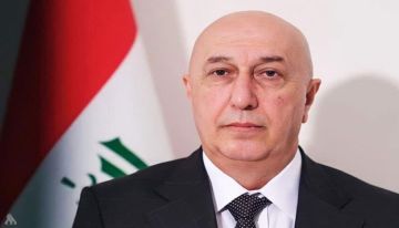 الاطاحة برئيس عربي جديد