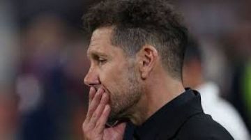 سيميوني يتجاهل الحديث عن عبء دوري أبطال أوروبا قبل مواجهة أرسنال