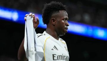 البرنابيو يعلن العصيان.. فينيسيوس يضع ريال مدريد أمام معادلة شائكة