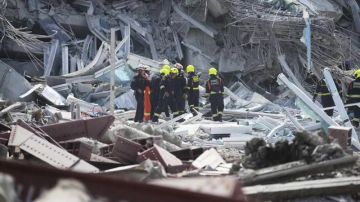 إجلاء 156 ألف شخص في اليابان بسبب زلزال عنيف