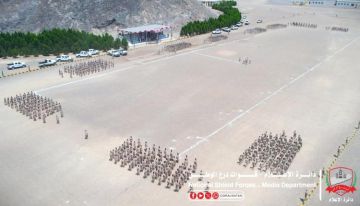 برعاية القائد العام اللواء المحضار.. عرض عسكري لقوات درع الوطن في عدن احتفاء بتخرج وحدات استجدادية