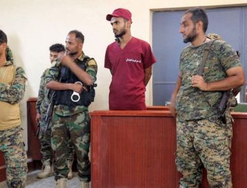 حكما بإعدام المتهم بقتل سائق الباص زكريا القباطي في كريتر