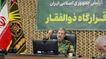 قائد الجيش الايراني: مستعدون لمواجهة حاسمة مع أي عمل محتمل للعدو فی البر