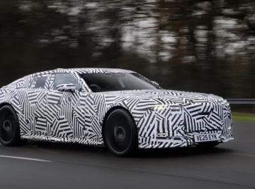 فخامة بريطانية وقوة هائلة.. جاكوار GT الكهربائية تقترب من 160 ألف دولار