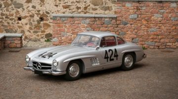 موناكو تحتضن تحفة نادرة.. مرسيدس 300 SL Gullwing تبحث عن جامع جديد