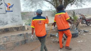 تدشين حملة رش ضبابي ويرقي لمكافحة البعوض بمديرية المنيرة في الحديدة