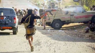 اغتيال ضابط أمن في مدينة تعز اغتيال ضابط أمن في مدينة تعز