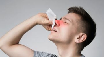 دراسة تكشف عن بخاخ أنفي يعكس شيخوخة الدماغ ويعيد الذاكرة