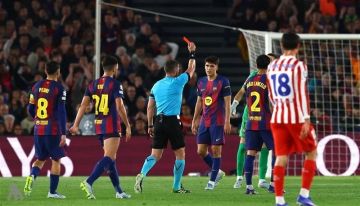 برشلونة يحتج أوروبيا ويطالب بكشف تسجيلات الـVAR بعد مواجهة أتلتيكو