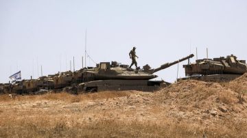 تحركات وقصف وتحليق مكثف لطيران العدو الإسرائيلي في الجنوب السوري بعد مظاهرات داعمة لغزة والأسرى