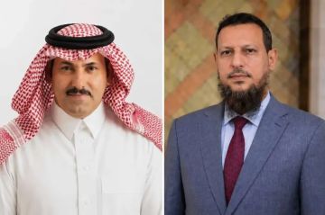 محمد آل جابر ومحافظ عدن يبحثان سبل إعادة تشغيل مصفاة عدن ودعم الكهرباء محمد آل جابر ومحافظ عدن يبحثان سبل إعادة تشغيل مصفاة عدن ودعم الكهرباء