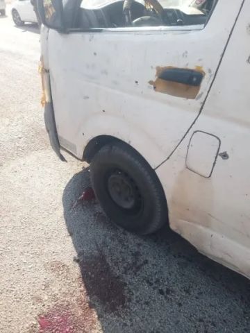 جريمة الشحر: إطلاق نار يعقب خلافا بين مسلح وسائق.. والمصاب ينقل للمستشفى.